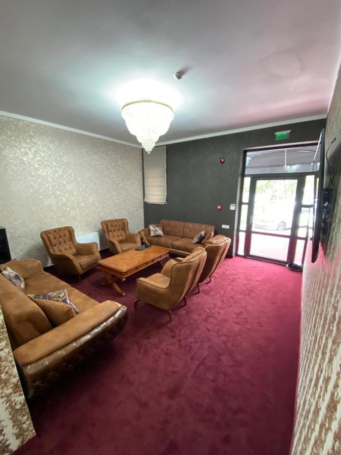 Arizet Boutique Mamaia Hotel Buitenkant foto