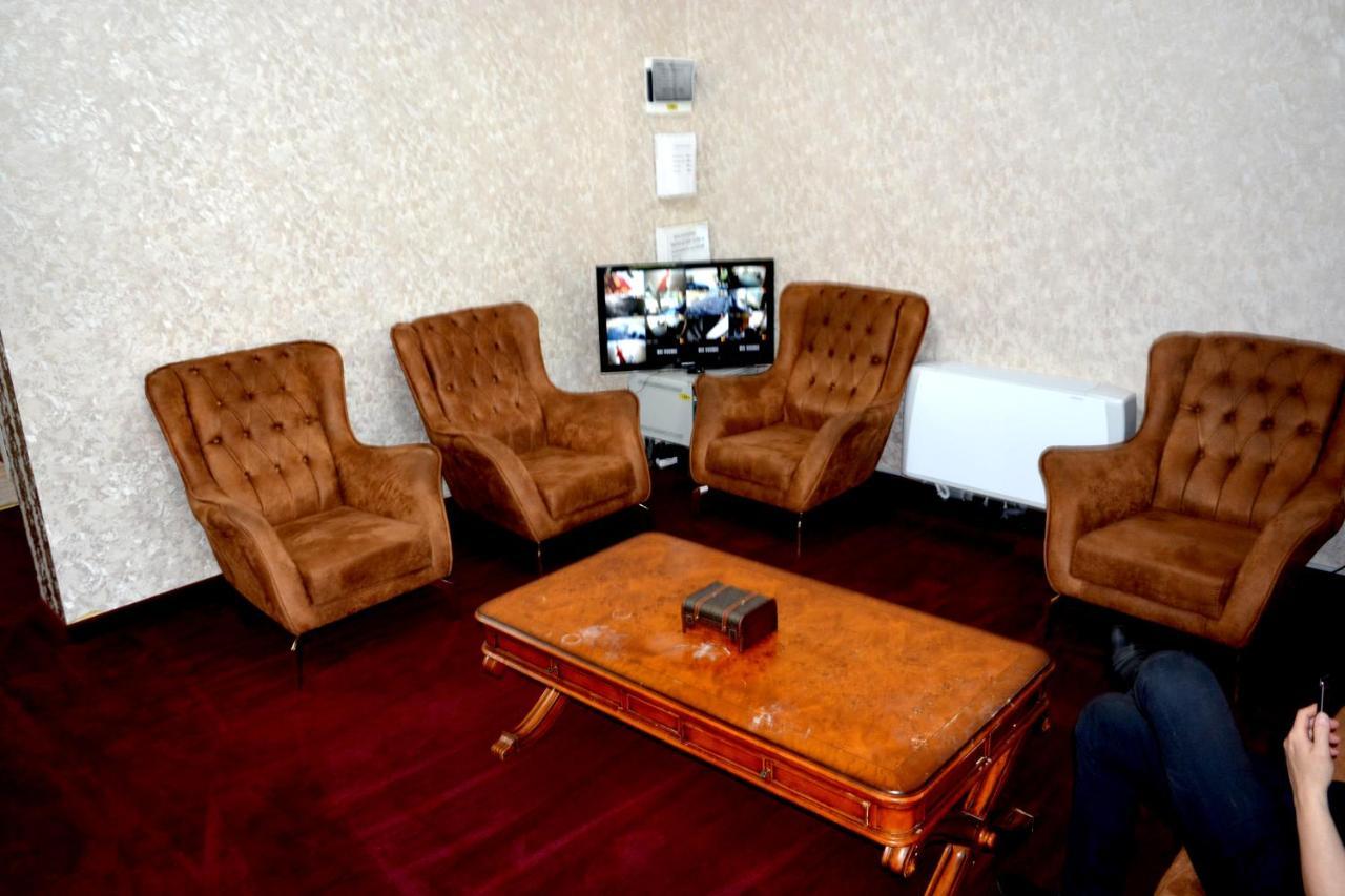 Arizet Boutique Mamaia Hotel Buitenkant foto