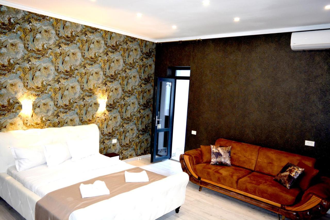 Arizet Boutique Mamaia Hotel Buitenkant foto