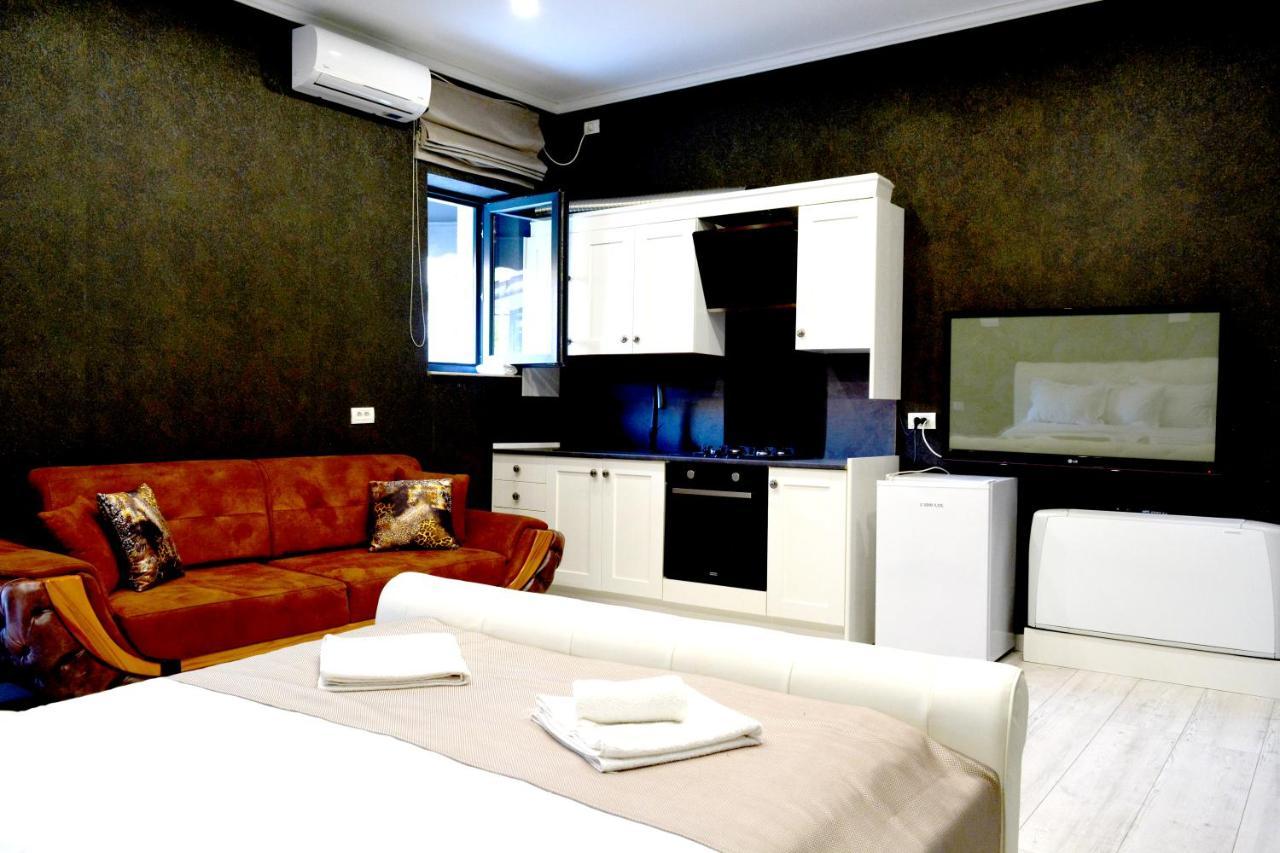 Arizet Boutique Mamaia Hotel Buitenkant foto