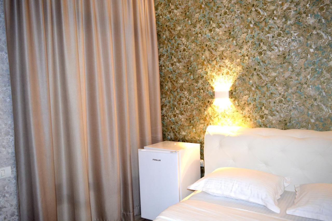 Arizet Boutique Mamaia Hotel Buitenkant foto