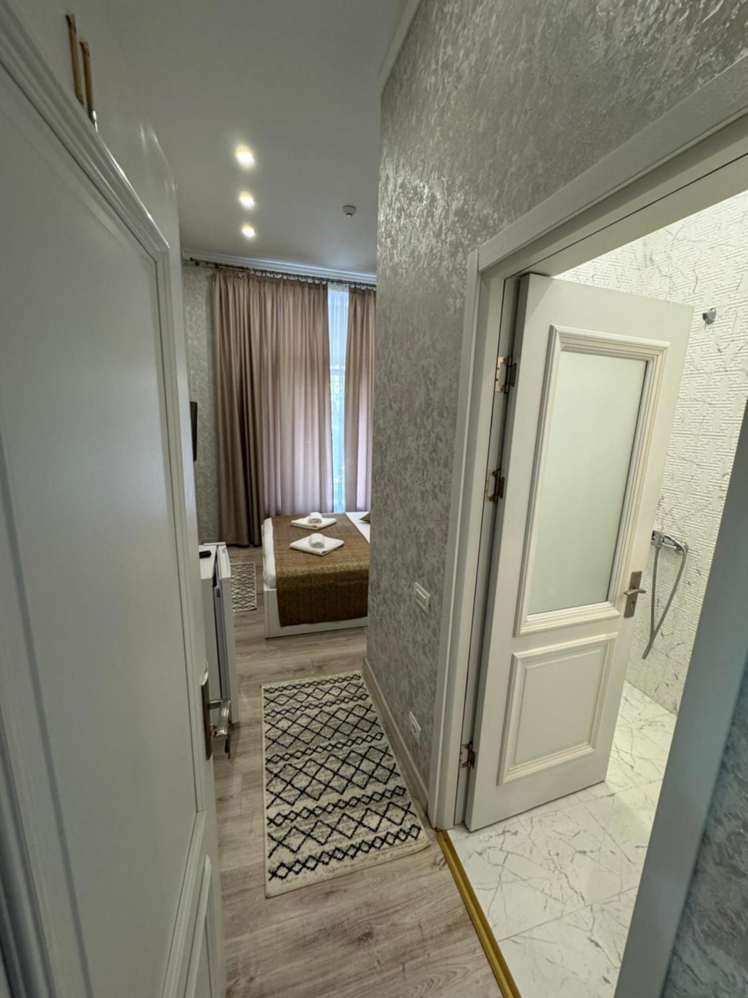 Arizet Boutique Mamaia Hotel Buitenkant foto